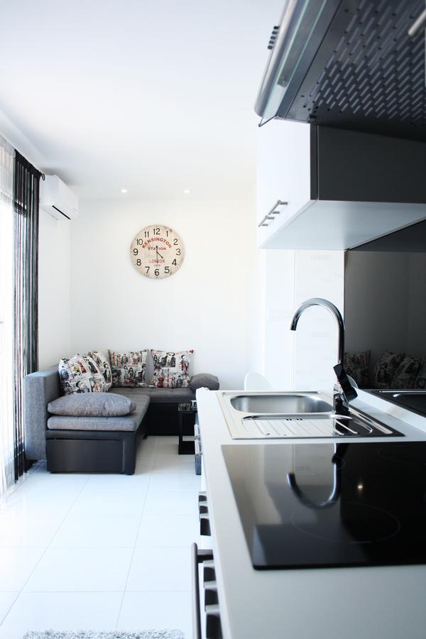 Apartment One Vision Split Exteriör bild